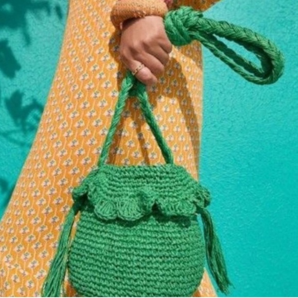 NWT! Rhode x Target collab Woven Raffia Kelly Green Bucket Bag - Picture 3 of 10